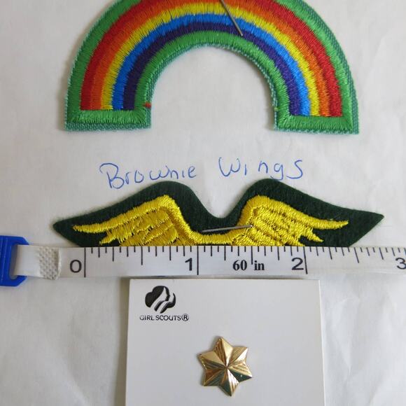 VINTAGE GIRL SCOUTS Merit Badges and Pin 9 Items 1980-90's New Never Sewn Patch - Picture 11 of 12